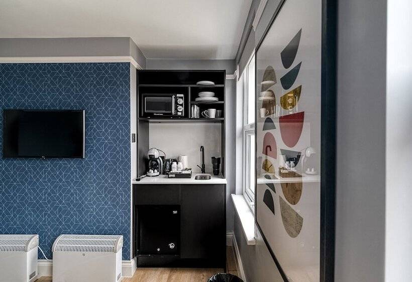 Семейный Номер, Kensington Rooms   Warwick Road