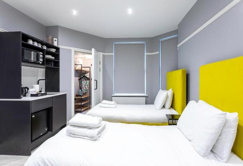 Семейный Номер, Kensington Rooms   Warwick Road
