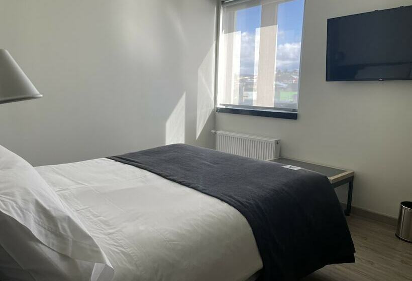 Quarto Estandar, Almasur Punta Arenas