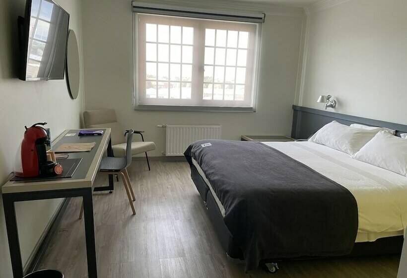 Quarto Estandar, Almasur Punta Arenas