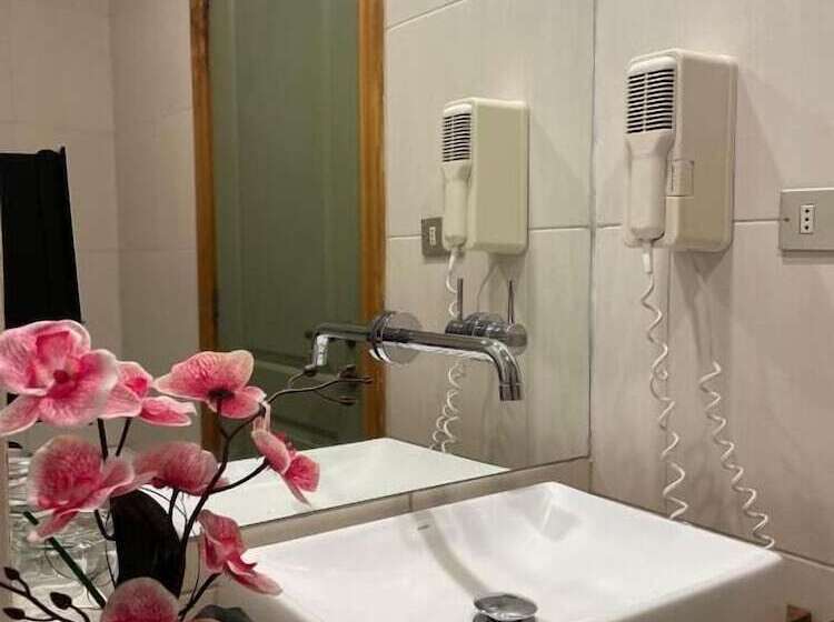 Quarto Estandar, Almasur Punta Arenas