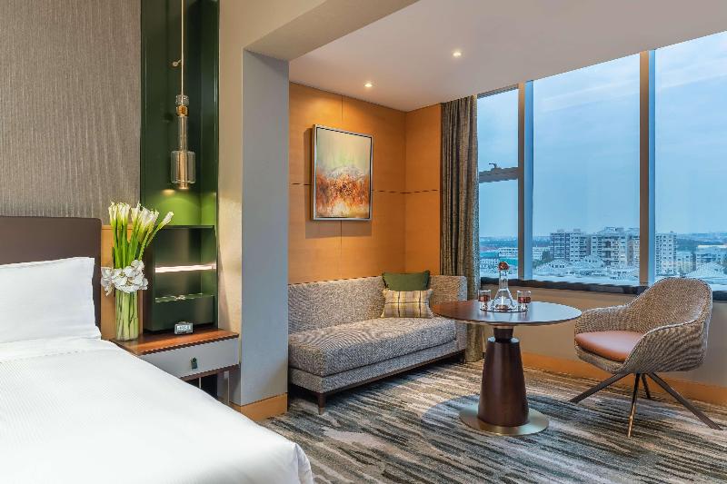 Номер Executive Кровать Кинг, Hilton Shanghai Hongqiao
