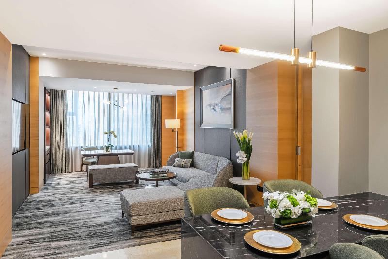 Люкс Повышенной Комфортности, Hilton Shanghai Hongqiao