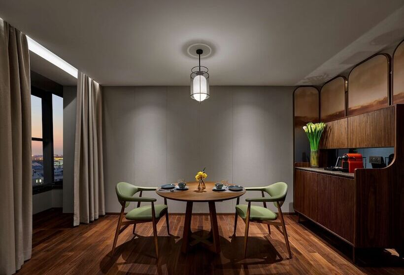 Люкс Ejecutiva 2 Спальни, Hilton Shanghai Hongqiao