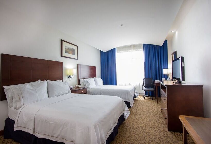２ダブルベッドのスタンダードルーム, Holiday Inn Express Nuevo Laredo, An Ihg