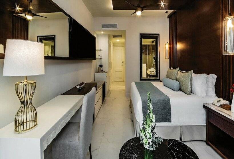 小型俱乐部套房, Secrets Royal Beach Punta Cana - Adults Only - All Inclusive