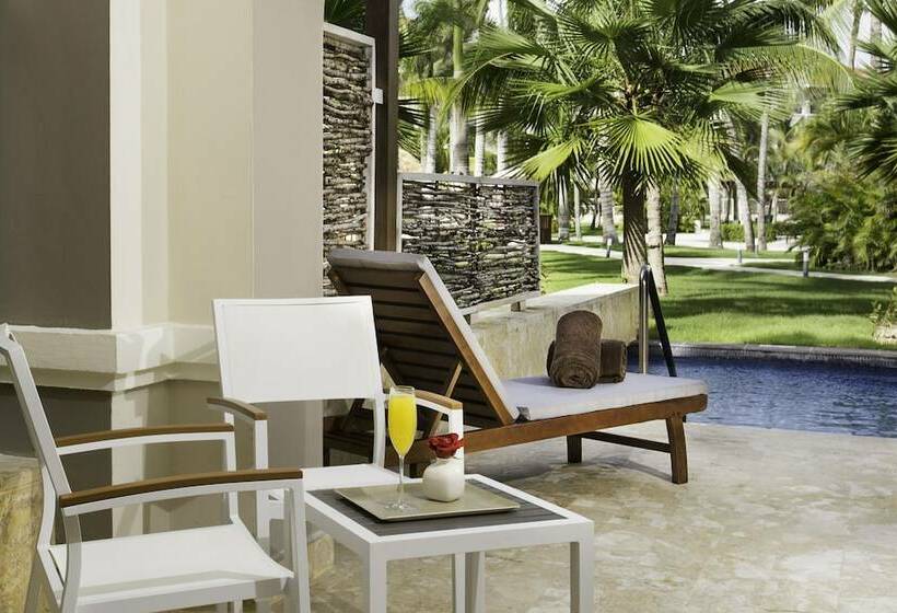 带大床的小型套房, Secrets Royal Beach Punta Cana - Adults Only - All Inclusive