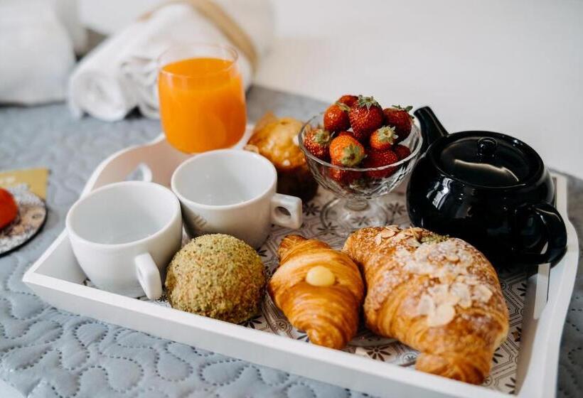 اتاق استاندارد یک نفره, B&b Stramondo