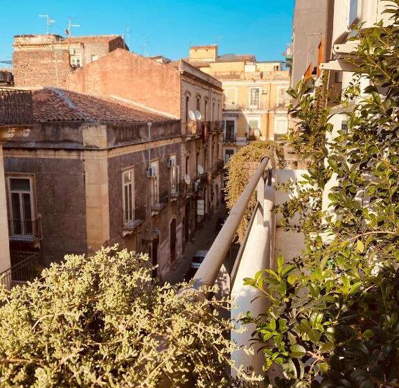 اتاق استاندارد سه نفره, B&b Stramondo