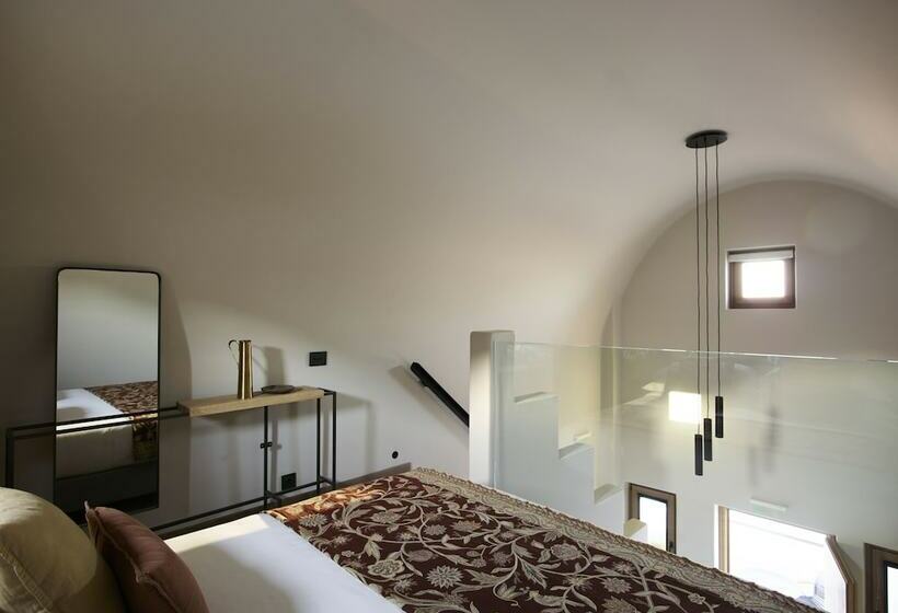 Номер Superior, Radisson Blu Zaffron Resort, Santorini