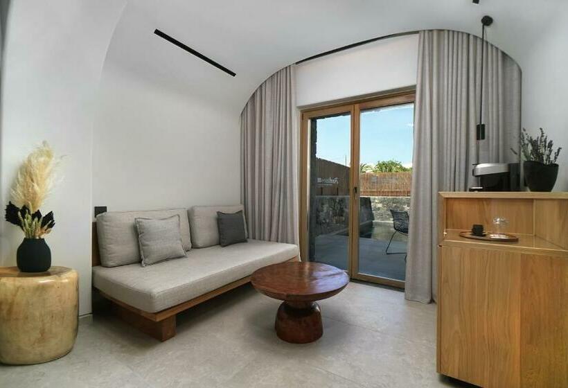 Номер Basic, Radisson Blu Zaffron Resort, Santorini