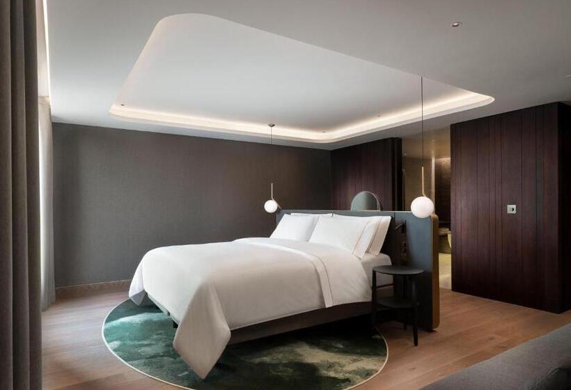 Люкс Executive Кровать Кинг, The Westin London City