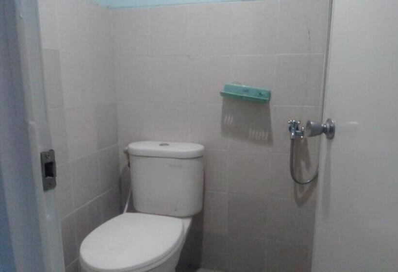 Номер Стандарт, Oyo 90766 Gardenia Boarding House