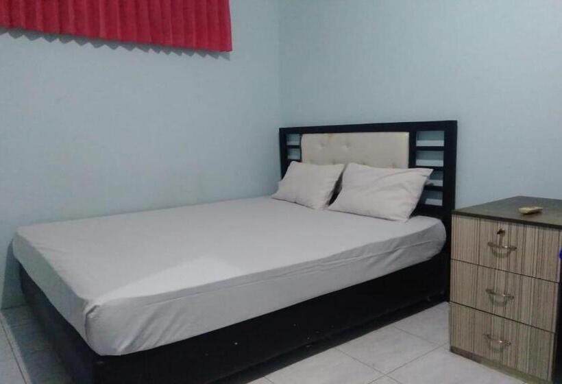 Номер Deluxe, Oyo 90766 Gardenia Boarding House