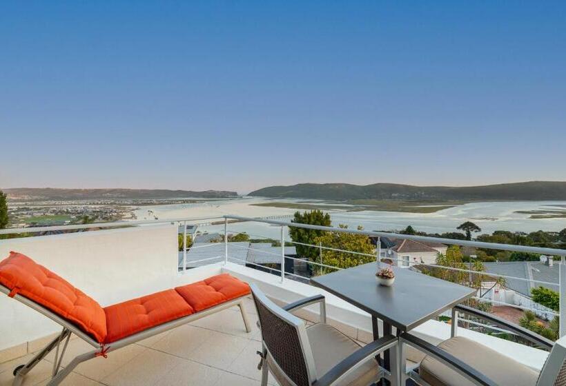 اتاق لوکس با بالکن و چشم‌انداز دریا, Villa Afrikana Guest Suites By Knysna Paradise Collection