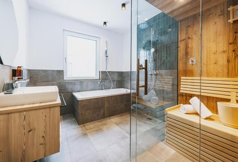جناح 4 غرف نوم, Nikolaus By Avenida Panoramic Wellness Suites