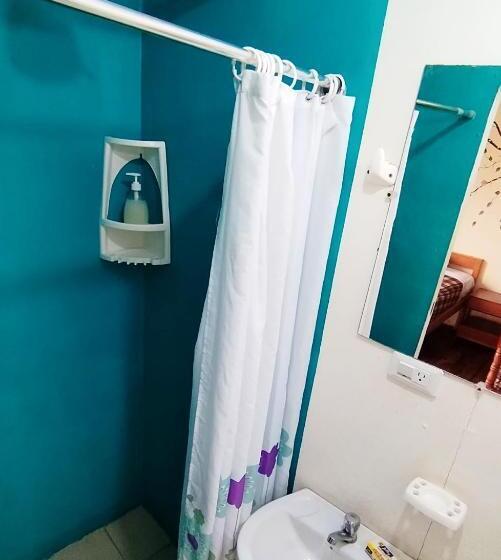 Трежместный Номер Economy, Buganvilla Guest House
