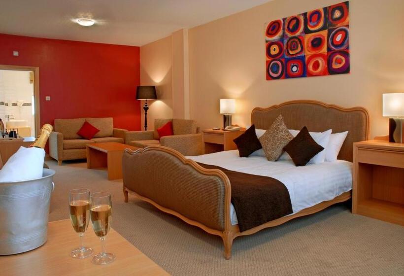 סוויטה, Antoinette Hotel Wimbledon