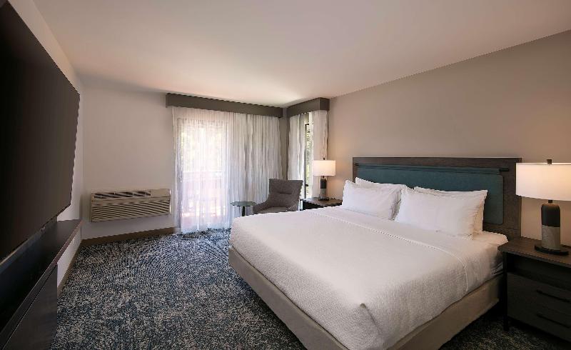 Классический Номер, Antoinette Hotel Wimbledon