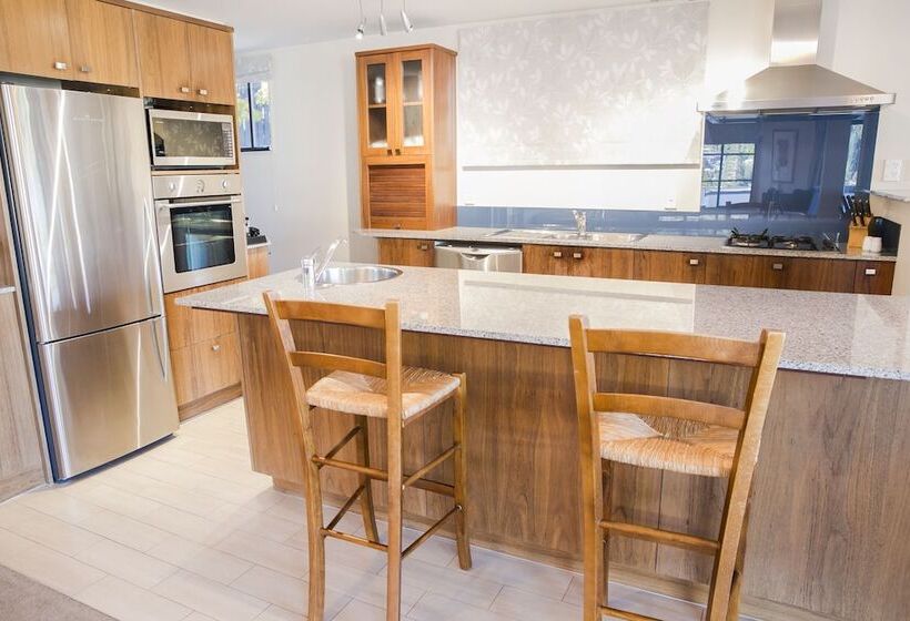 Апартаменты Пентхаус 2 Спальни, The Glebe Apartments