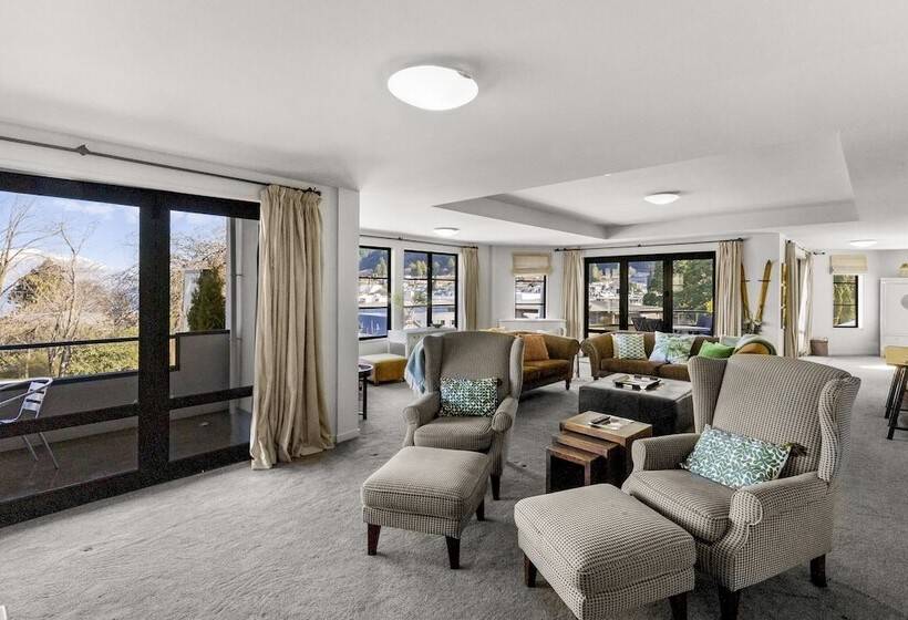 Апартаменты 3 Спальни, The Glebe Apartments