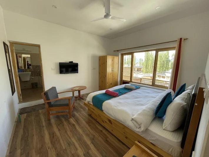 Номер Стандарт с Балконом, Sankar Residency