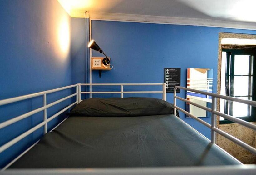 Кровать в Общей Комнате, Albergue O Fogar De Teodomiro