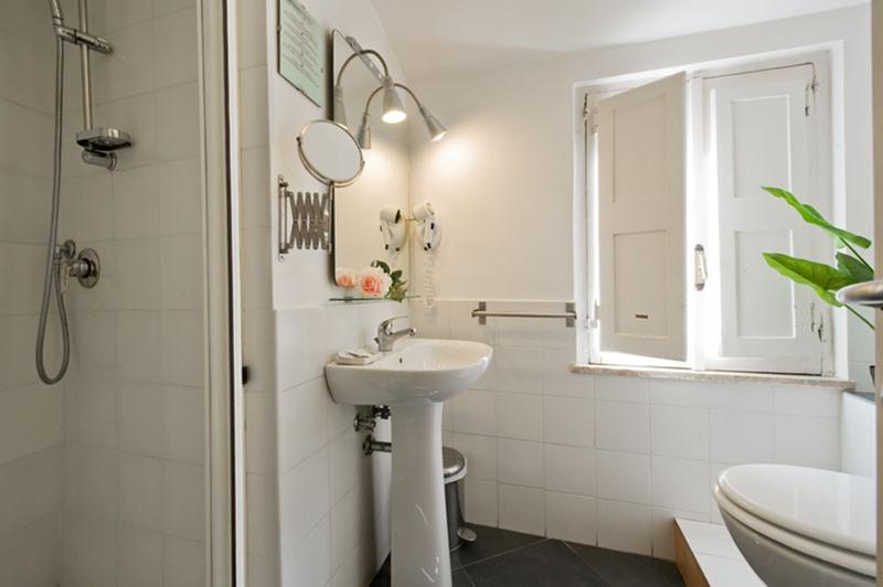 חדר אקונומי, B&b Ventisei Scalini A Trastevere