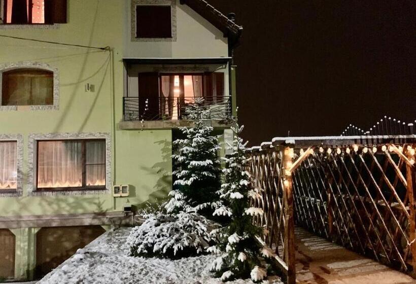 ویلای 1 خوابه با چشم‌انداز باغ, Casa Din Deal