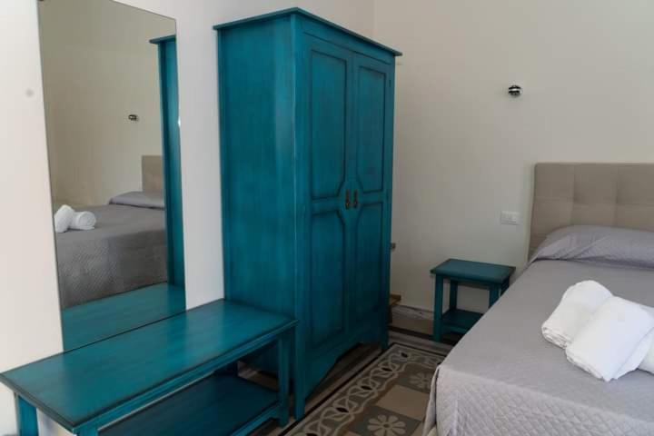Четырехместный Номер Стандарт Вид на Море, Sotto Il Castello B&b