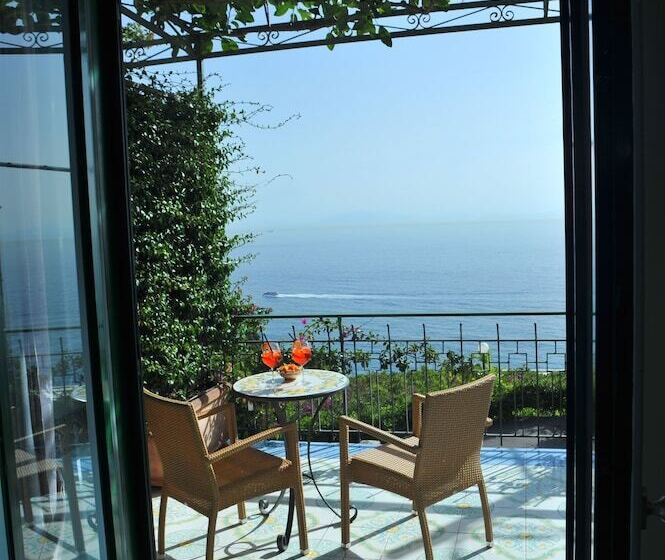 Номер Стандарт Вид на Море с Террасой, Locanda Costa D'Amalfi