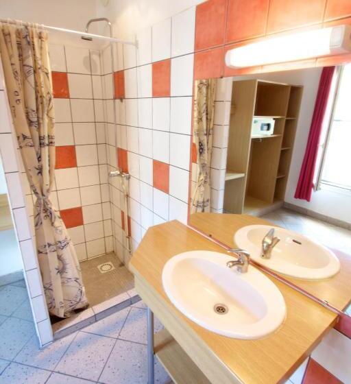 تختخواب در اتاق مشترک, Bastille Hostel