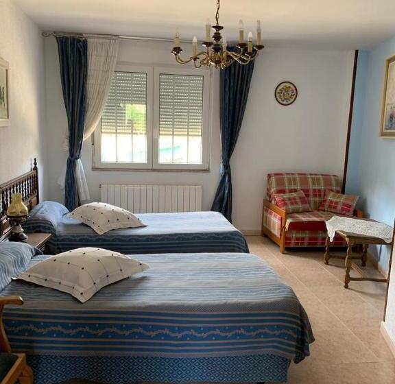 Quarto Estandar, Hostel Arenos
