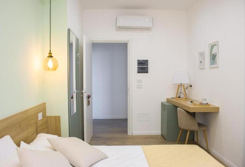 Номер Стандарт, 1531 Jackson B&b