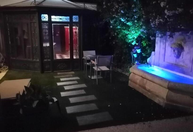 Стандартный Номер Кровать Кинг, Les Jardins De La Fontaine