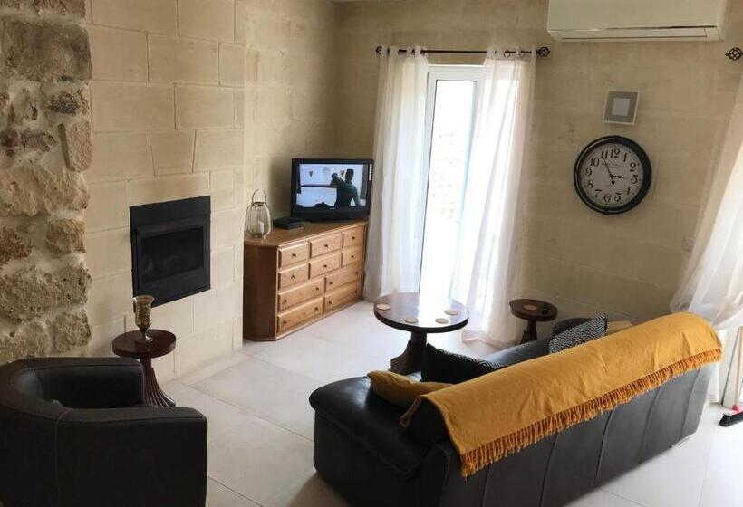اتاق استاندارد با تراس, The Cloisters Bed And Breakfast