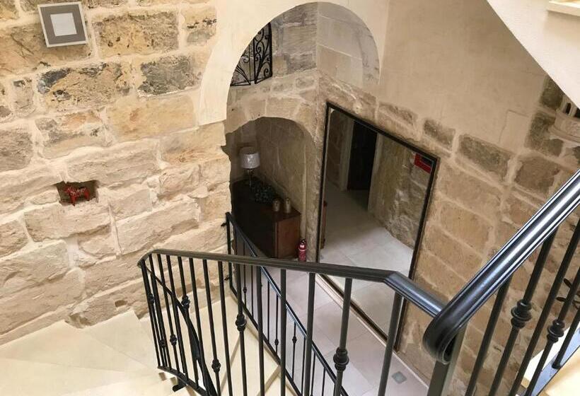 اتاق استاندارد یک نفره, The Cloisters Bed And Breakfast