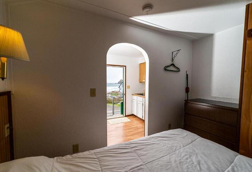 Студия Стандарт, Oceanside Ocean Front Cabins