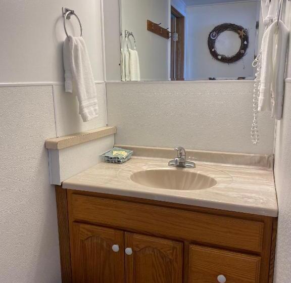 Номер Deluxe, Oceanside Ocean Front Cabins