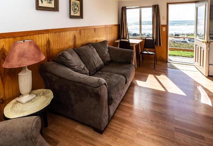 デラックスルーム, Oceanside Ocean Front Cabins