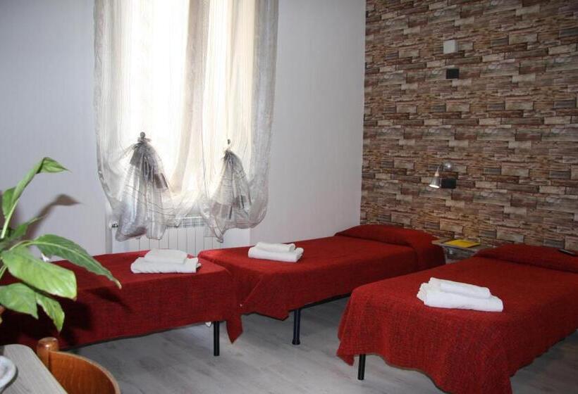 اتاق استاندارد چهار تخته, Adelchi