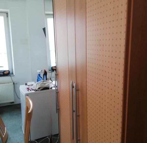 Номер Стандарт Четырехместный Совместный Санузел, Gästehaus Heigeleshof