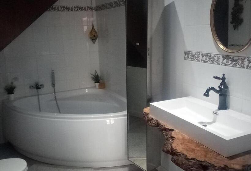 Номер Стандарт, Le Sourire Du Troubadour   8 Chambres   Baignade à 300 M   Salle De Jeux   Poêle à Bois