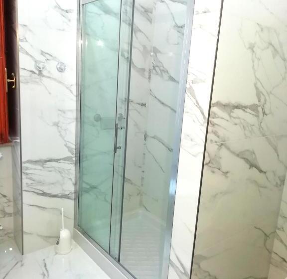 Quarto Estandar, B&b L Altare Bianco