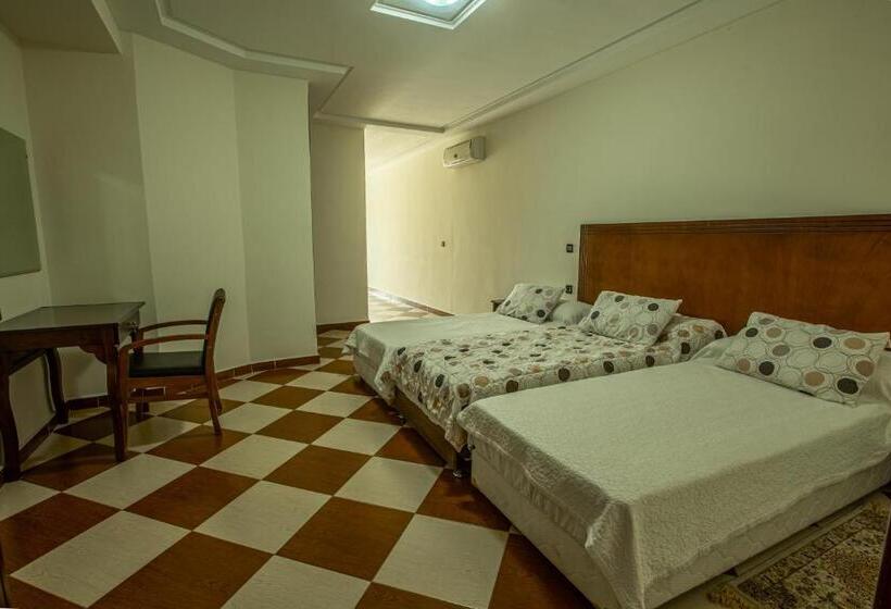 Номер Стандарт Трехместный, Motel Gzenaya