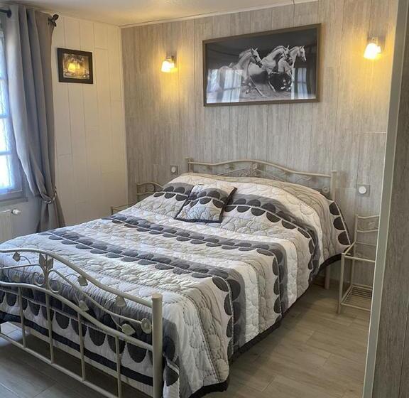 Номер Стандарт Вид на Сад, Chambres Et Table D Hôtes Floromel La Souterraine En Rez De Chaussee