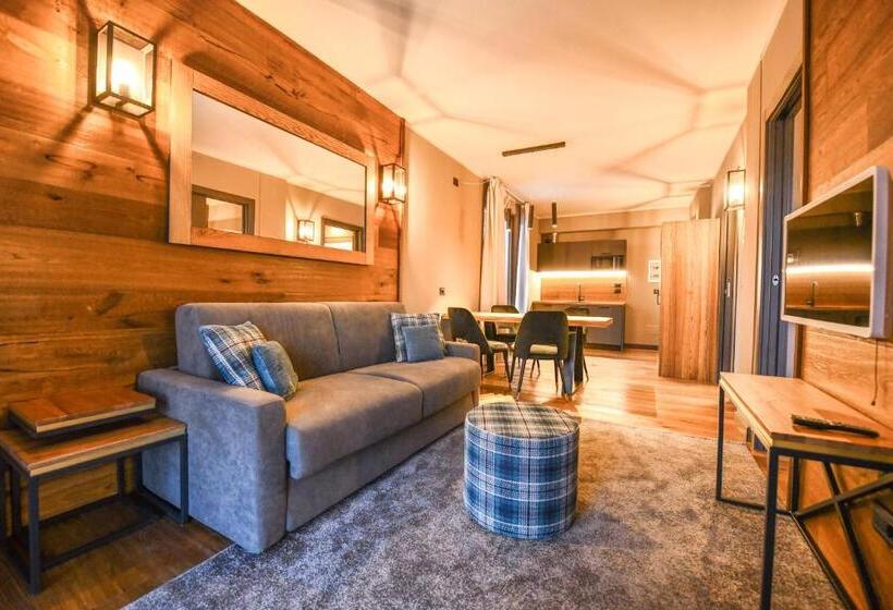 Полулюкс с Балконом, Chalet Everest   Luxury Apartments