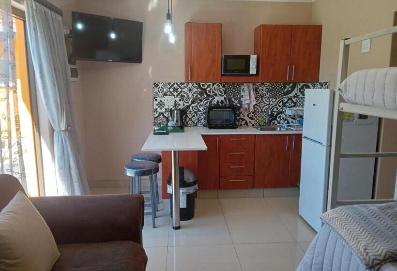 Quarto Familiar Deluxe, Sonhos Dreams Self Catering Garden Cottages