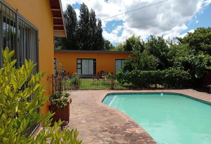 Quarto Familiar, Sonhos Dreams Self Catering Garden Cottages