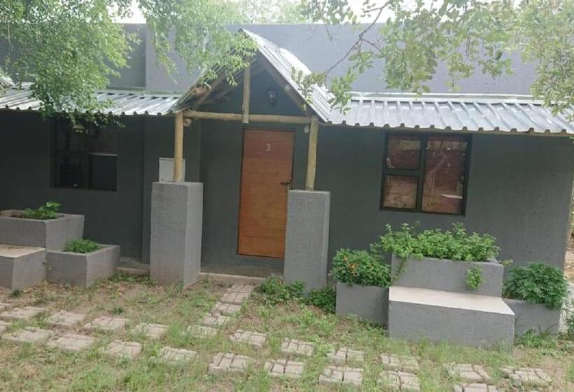 Студия Стандарт, Svh Bush Lodge